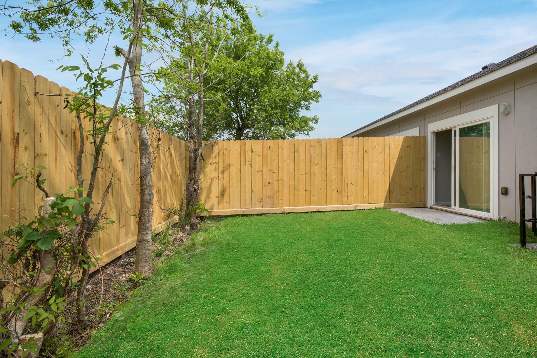 5911 Westover Street Houston, TX 77033 - Photo 20 of 21