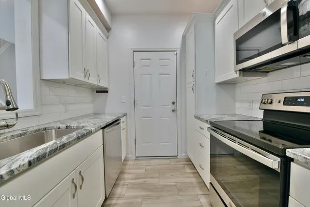 $399,000 | 74 Green Island Avenue, Colonie, NY 12110