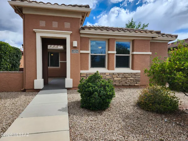 $1,750 | 13979 East Cheavront Loop, Vail, AZ 85641