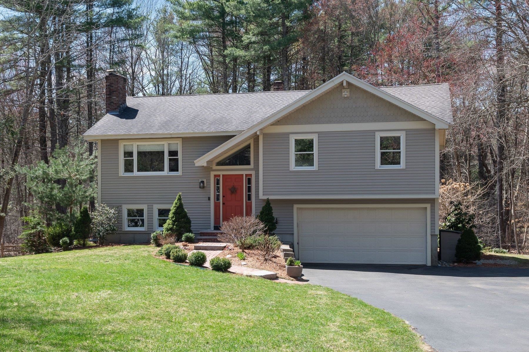 47 River Road Stratham, NH 03885 - Photo 1 of 40 Gallery Image 1