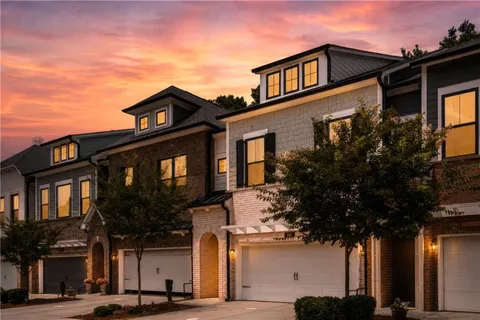 $675,000 | 945 Kenway Avenue, Roswell, GA 30076
