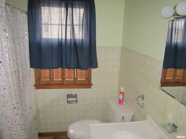 $84,900 | 911 East Pine Street, Mason City, IL 62664