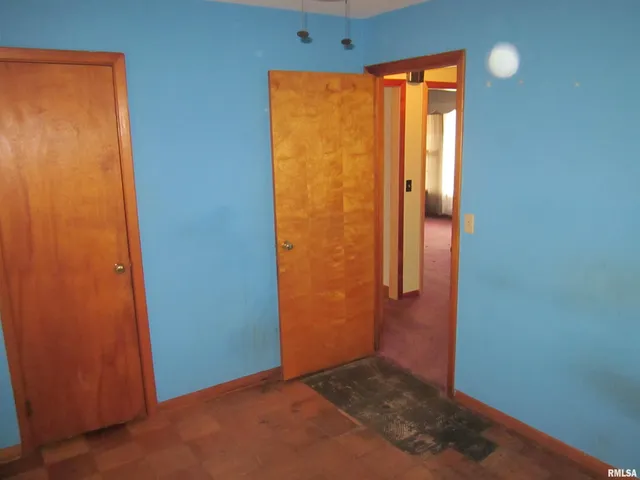 $89,900 | 911 East Pine Street, Mason City, IL 62664