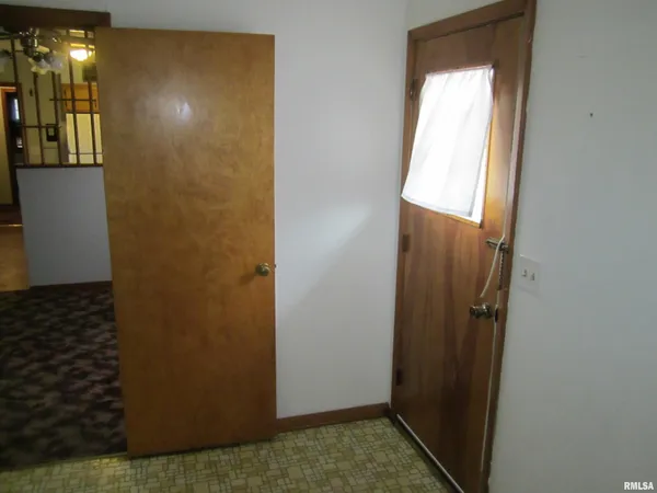 $84,900 | 911 East Pine Street, Mason City, IL 62664