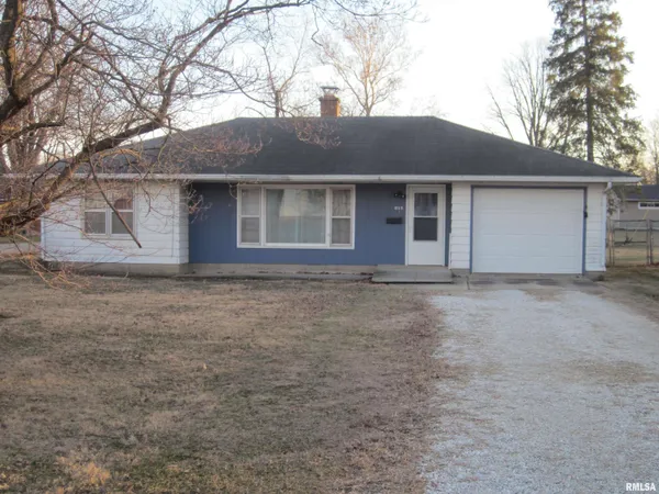 $84,900 | 911 East Pine Street, Mason City, IL 62664
