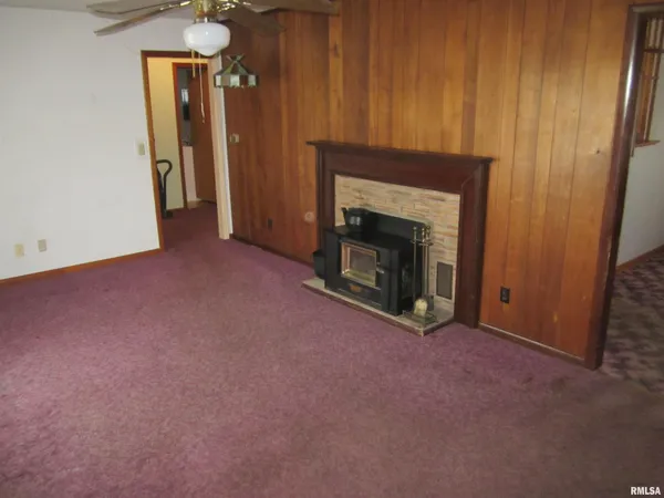 $84,900 | 911 East Pine Street, Mason City, IL 62664