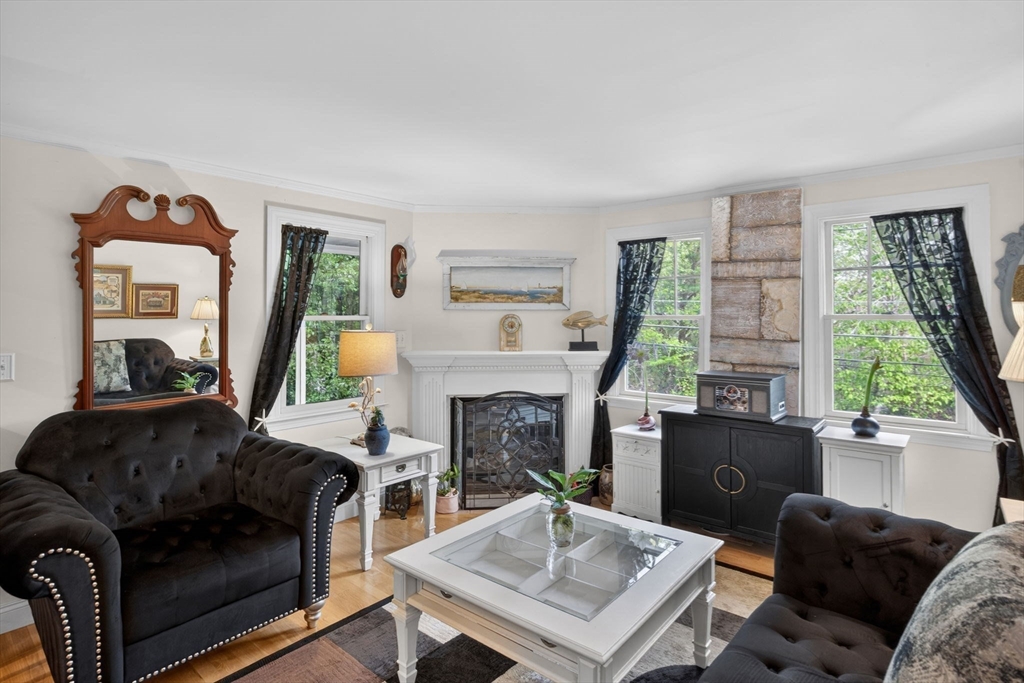 73 Pimlico Pond Road Sandwich, MA 02644 - Photo 8 of 28
