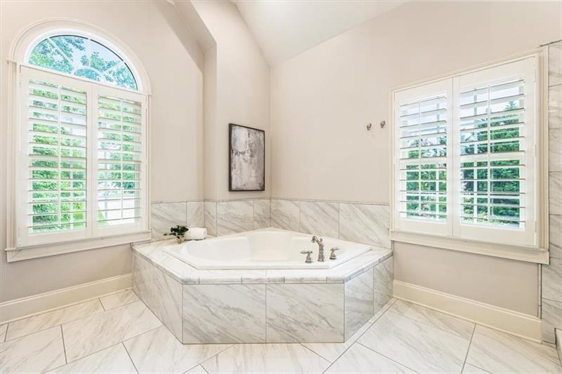 392 Lum Crowe Road Roswell, GA 30075 - Photo 57 of 108 Gallery Image 57
