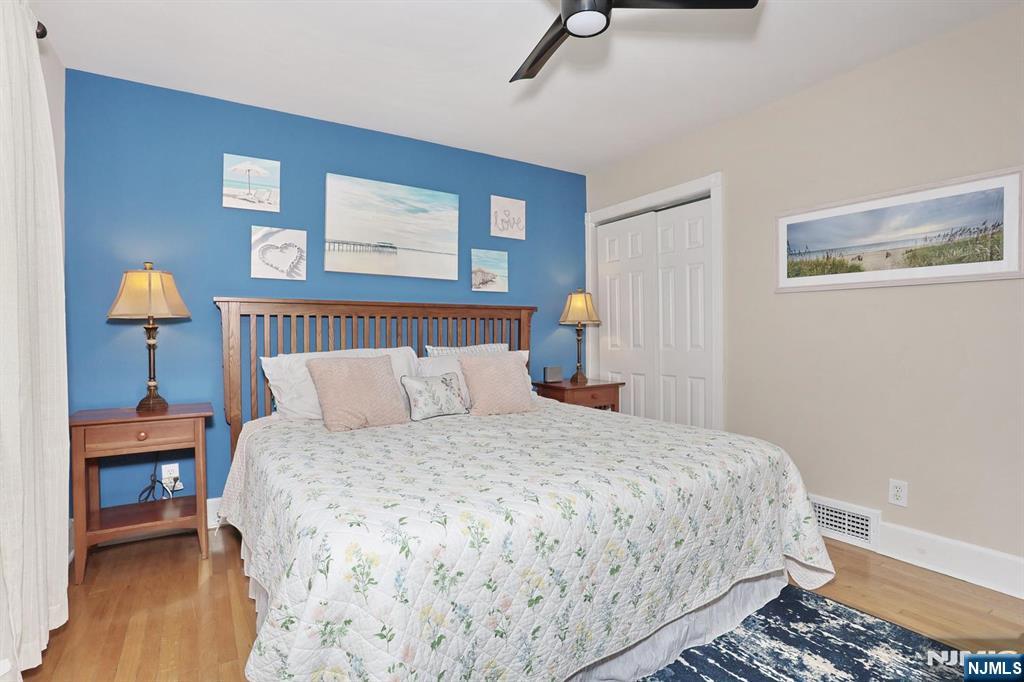 117 Roxbury Road Dumont, NJ 07628 - Photo 24 of 49