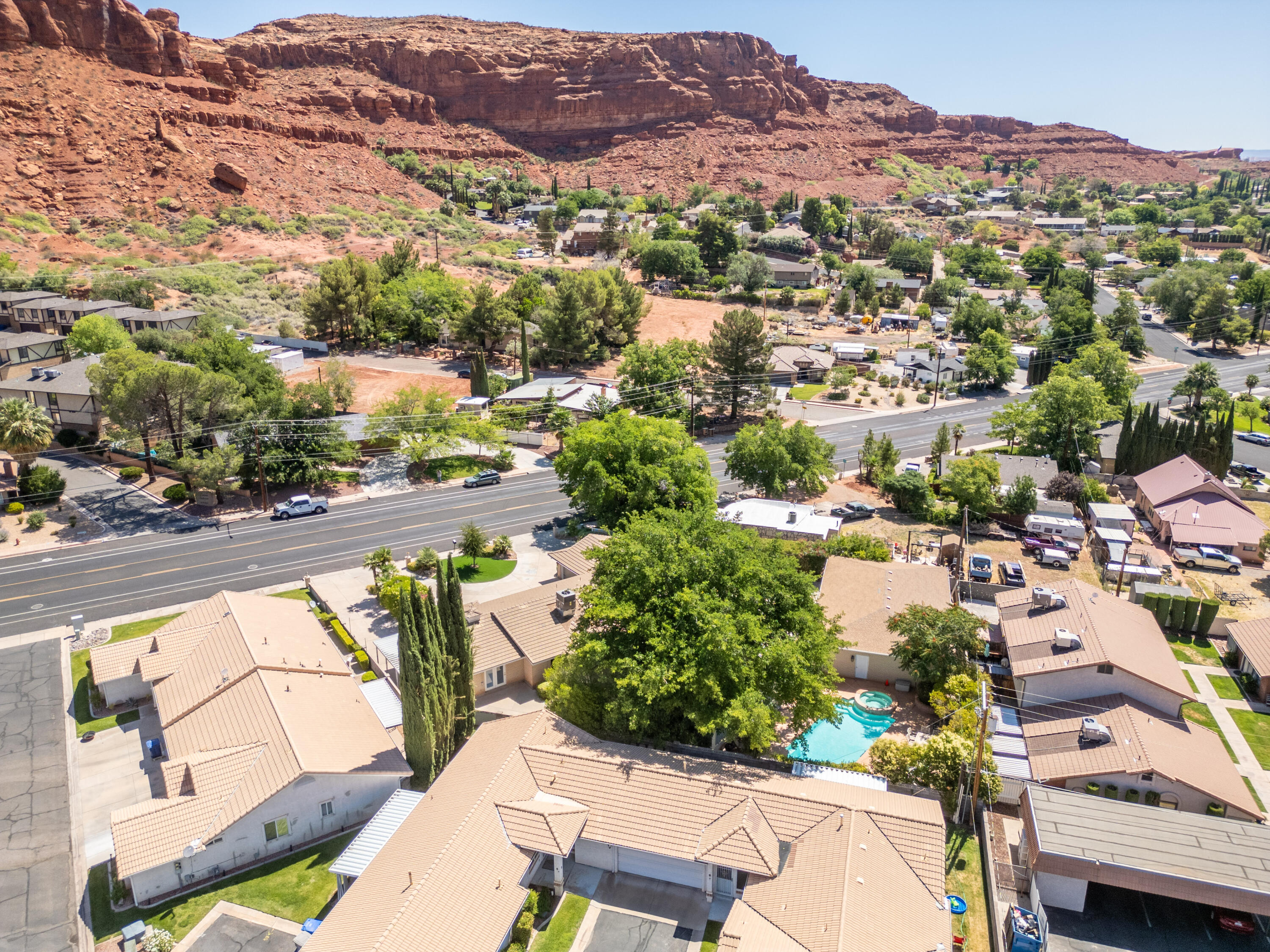 539 Diagonal Street St. George, UT 84770 - Photo 39 of 40 40 - Aerial Red Mtn View