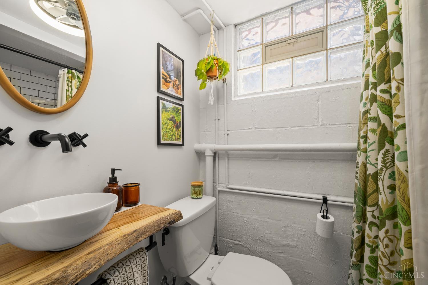 6836 Roe Street Cincinnati, OH 45227 - Photo 23 of 40 Gallery Image 23