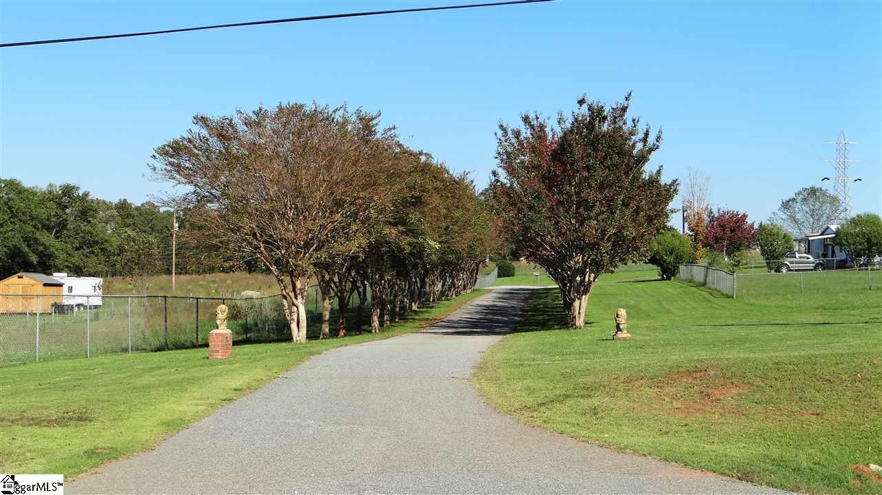 2852 Highway 357 Lyman, SC 29365 - Photo 2 of 28 Gallery Image 2