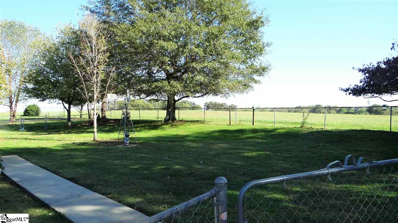 2852 Highway 357 Lyman, SC 29365 - Photo 12 of 28 Gallery Image 12