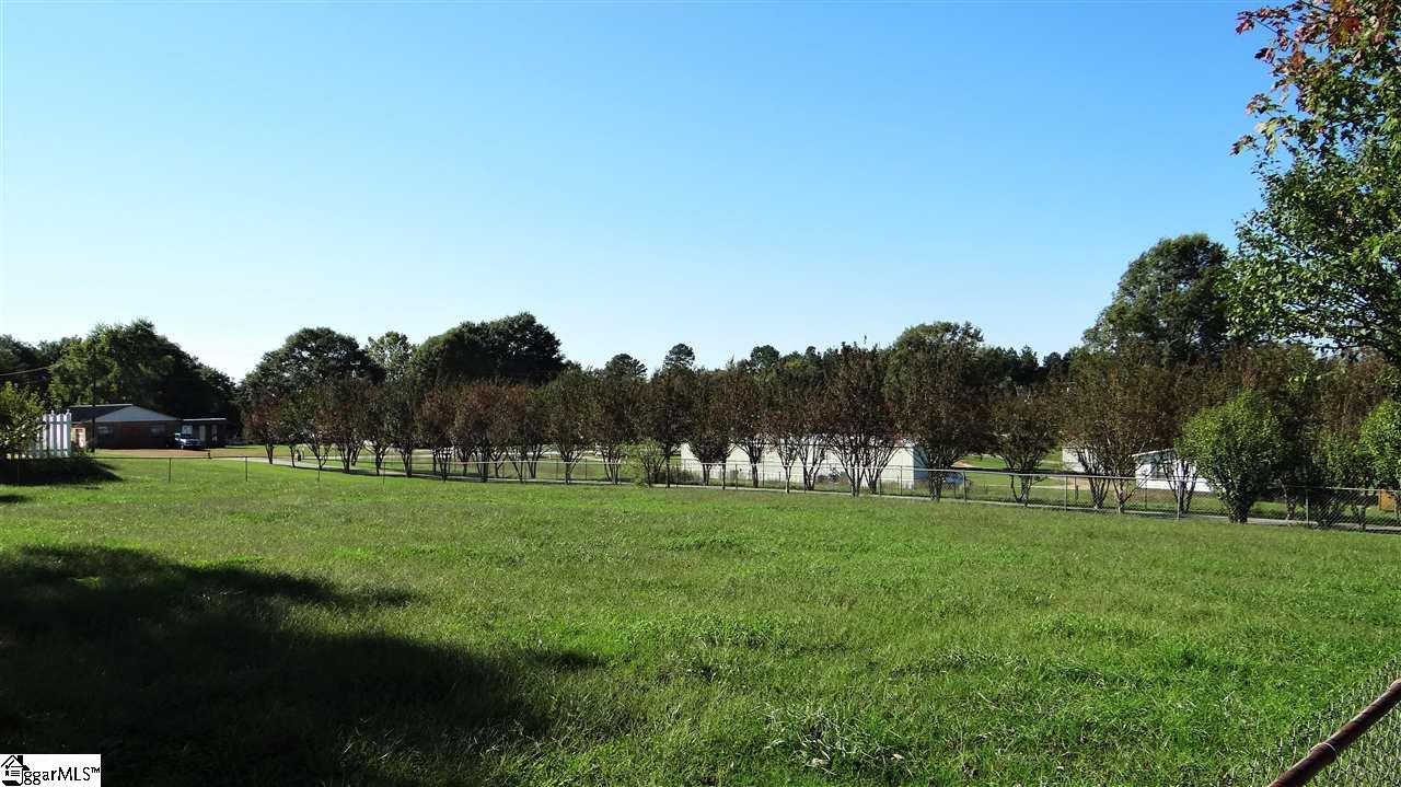 2852 Highway 357 Lyman, SC 29365 - Photo 14 of 28 Gallery Image 14