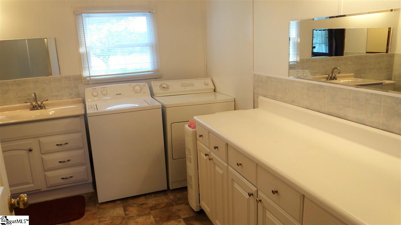2852 Highway 357 Lyman, SC 29365 - Photo 20 of 28 Gallery Image 20