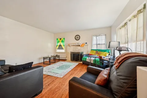 $549,900 | 4703 West Jackson Park Drive, Milwaukee, WI 53219