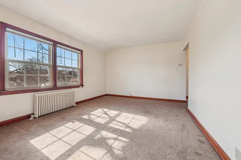 $549,900 | 4703 West Jackson Park Drive, Milwaukee, WI 53219