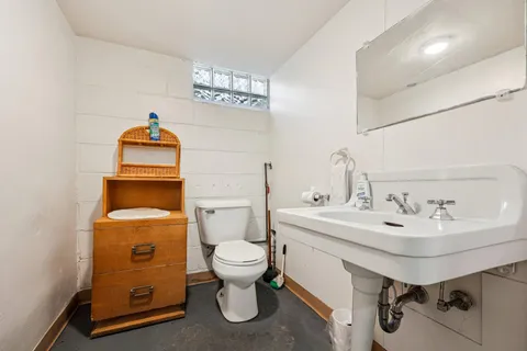 $549,900 | 4703 West Jackson Park Drive, Milwaukee, WI 53219