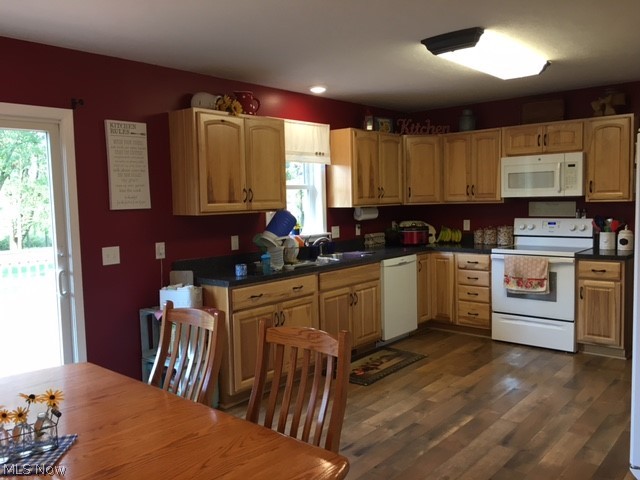 26918 Winona Road Homeworth, OH 44634 - Photo 3 of 21 Gallery Image 3