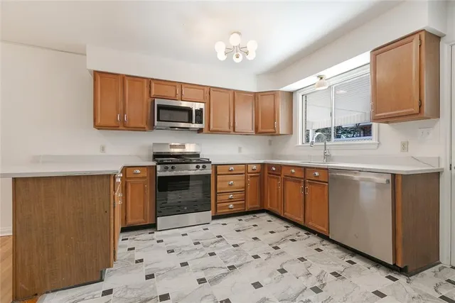 $2,000 | 68 Tribune Street, Metairie, LA 70001