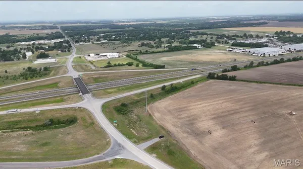 $1,200,000 | 2338 South Acres Drive, Sikeston, MO 63801