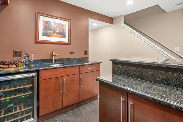 $739,000 | 733 Wind Energy Pass, Batavia, IL 60510