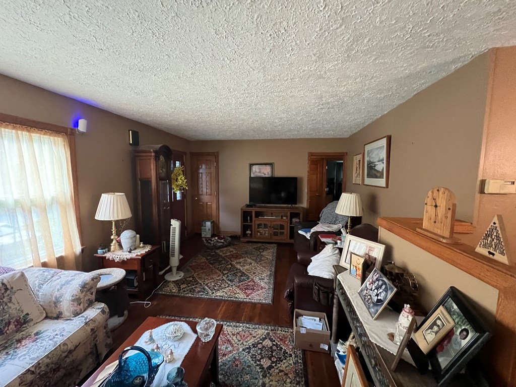 504 Gurney Road Franklin, PA 16323 - Photo 5 of 25 Gallery Image 5