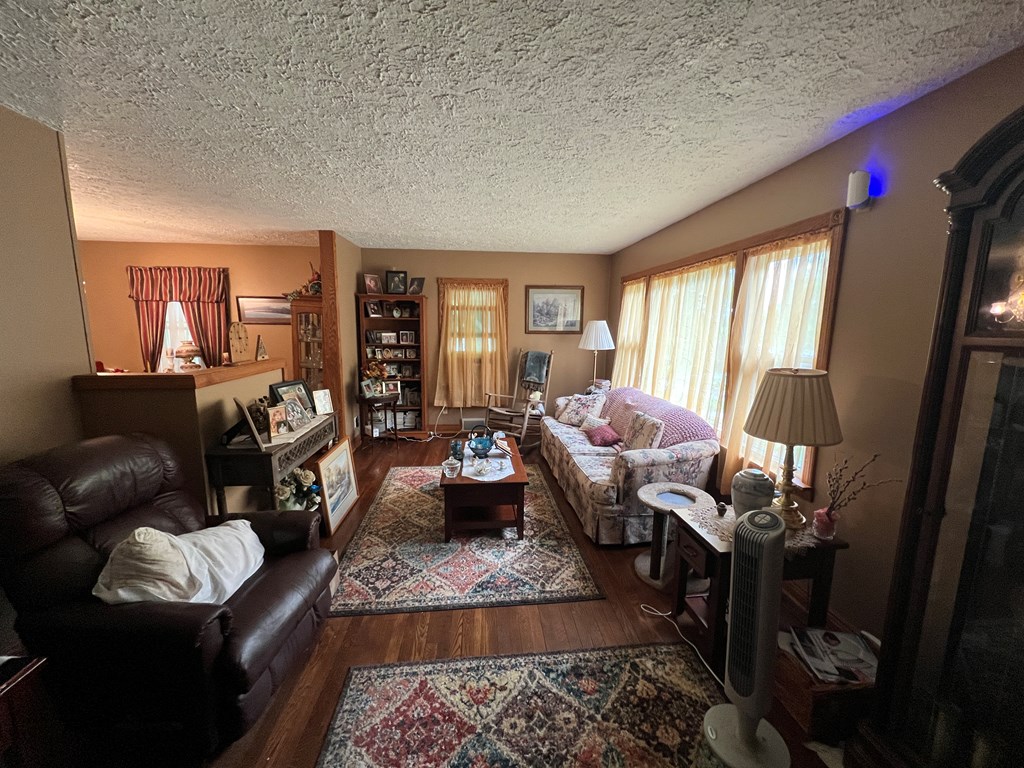 504 Gurney Road Franklin, PA 16323 - Photo 6 of 25 Gallery Image 6