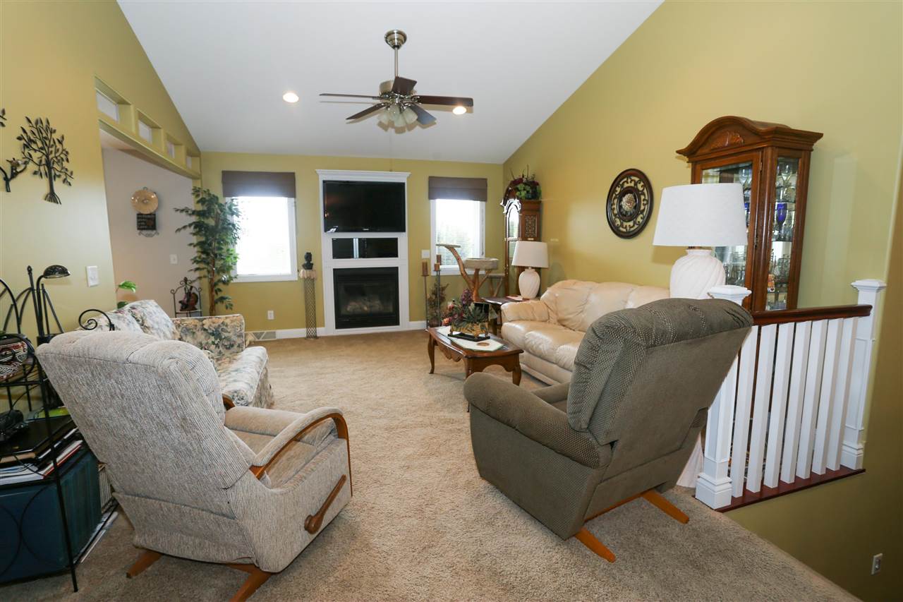 2489 Amber Ridge Drive Dubuque, IA 52002 - Photo 19 of 25 Gallery Image 19