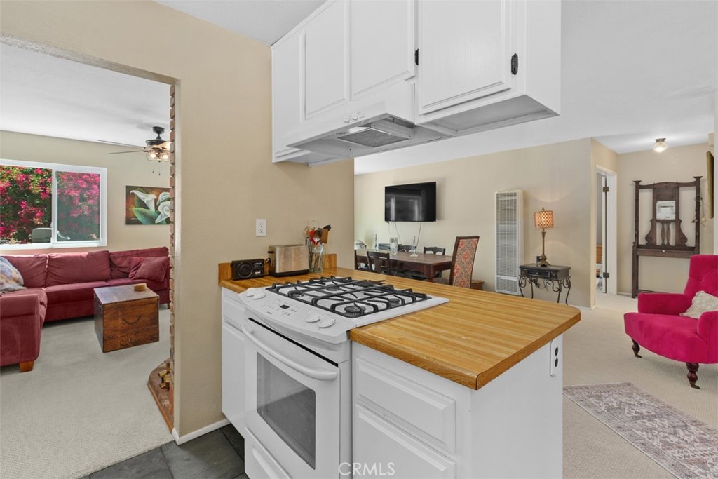 985 North Main Avenue Fallbrook, CA 92028 - Photo 12 of 30