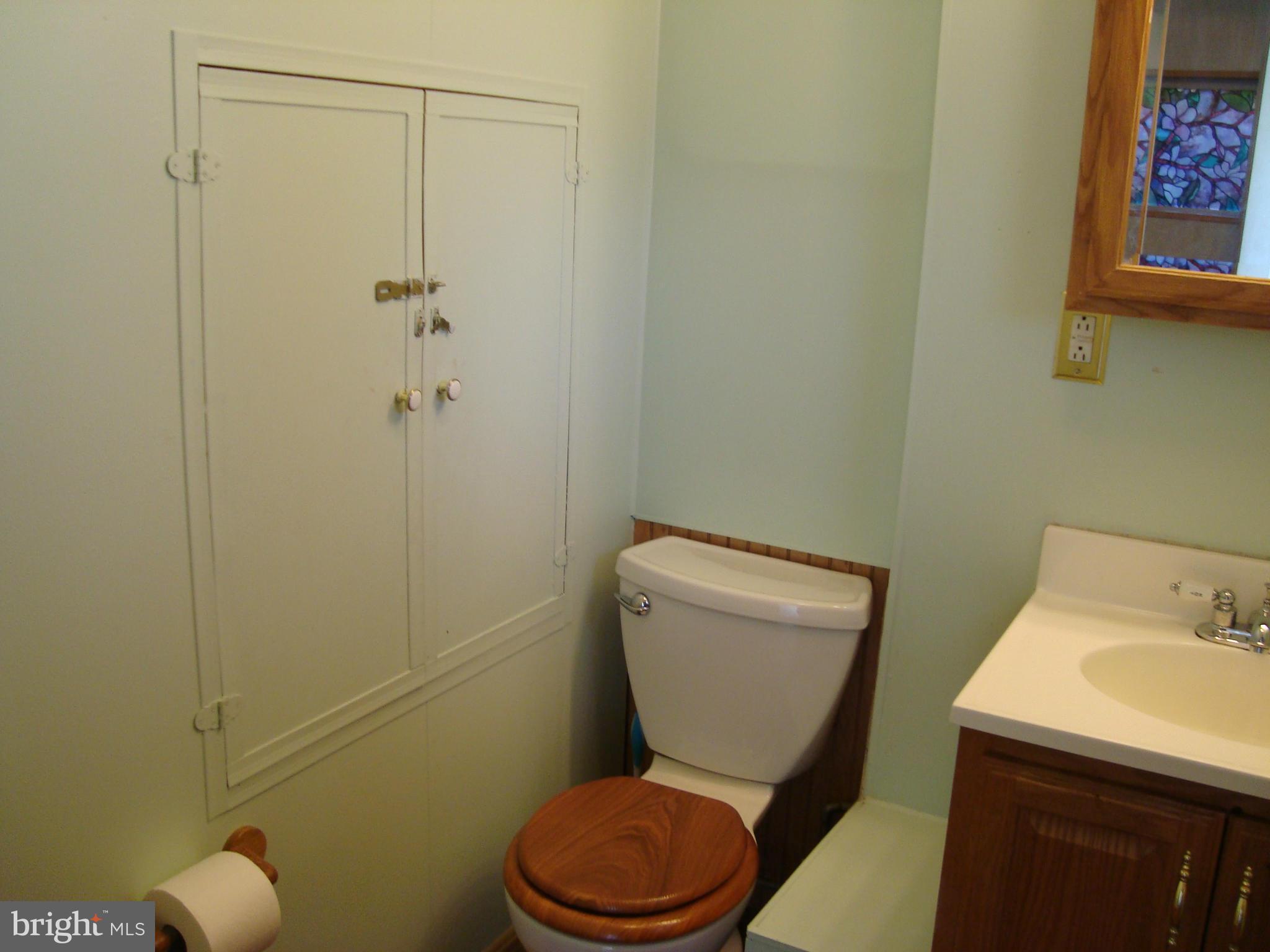3543 Roland Avenue Baltimore, MD 21211 - Photo 13 of 22 Bath