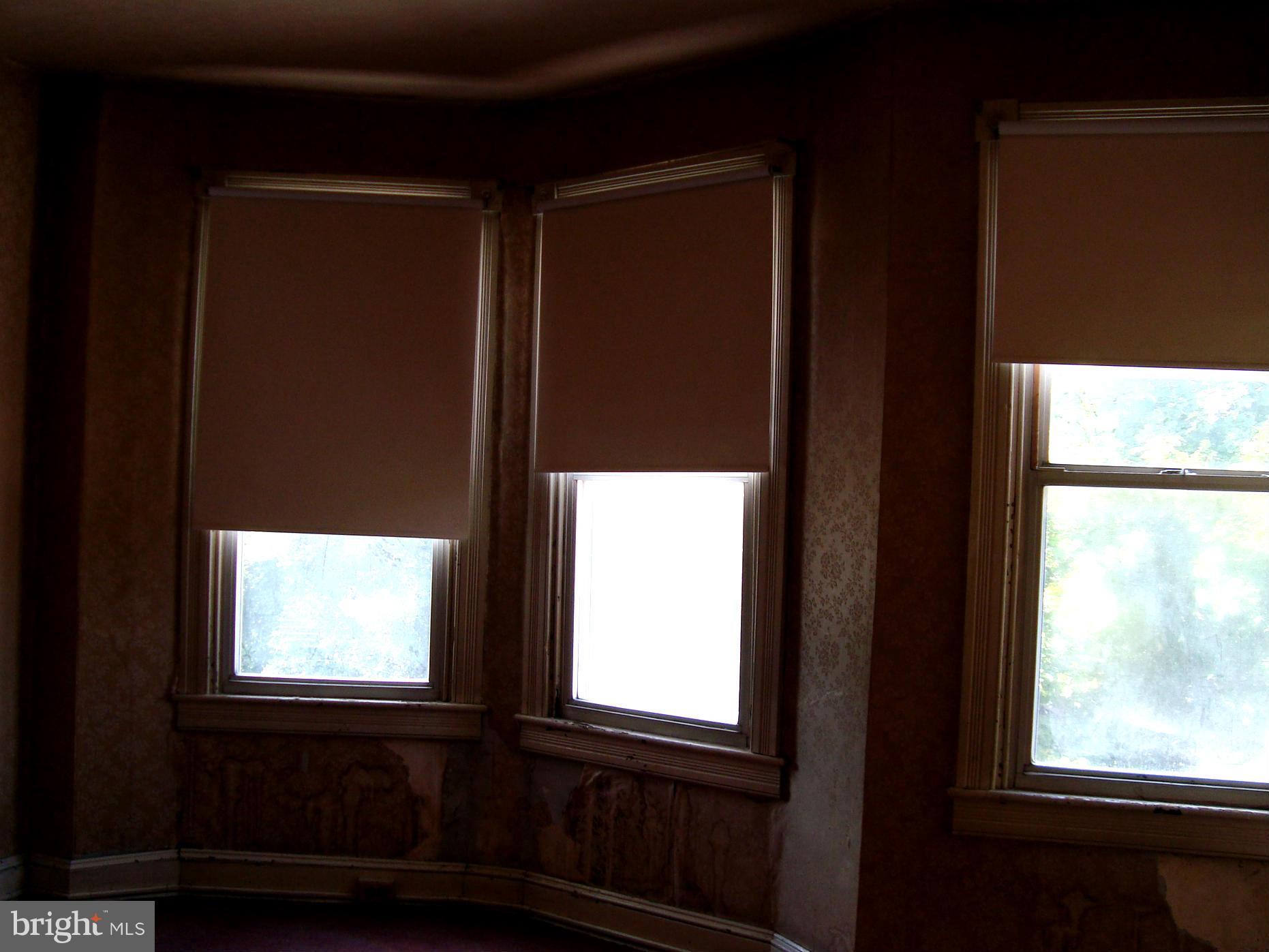 3543 Roland Avenue Baltimore, MD 21211 - Photo 19 of 22 Bath (Master)