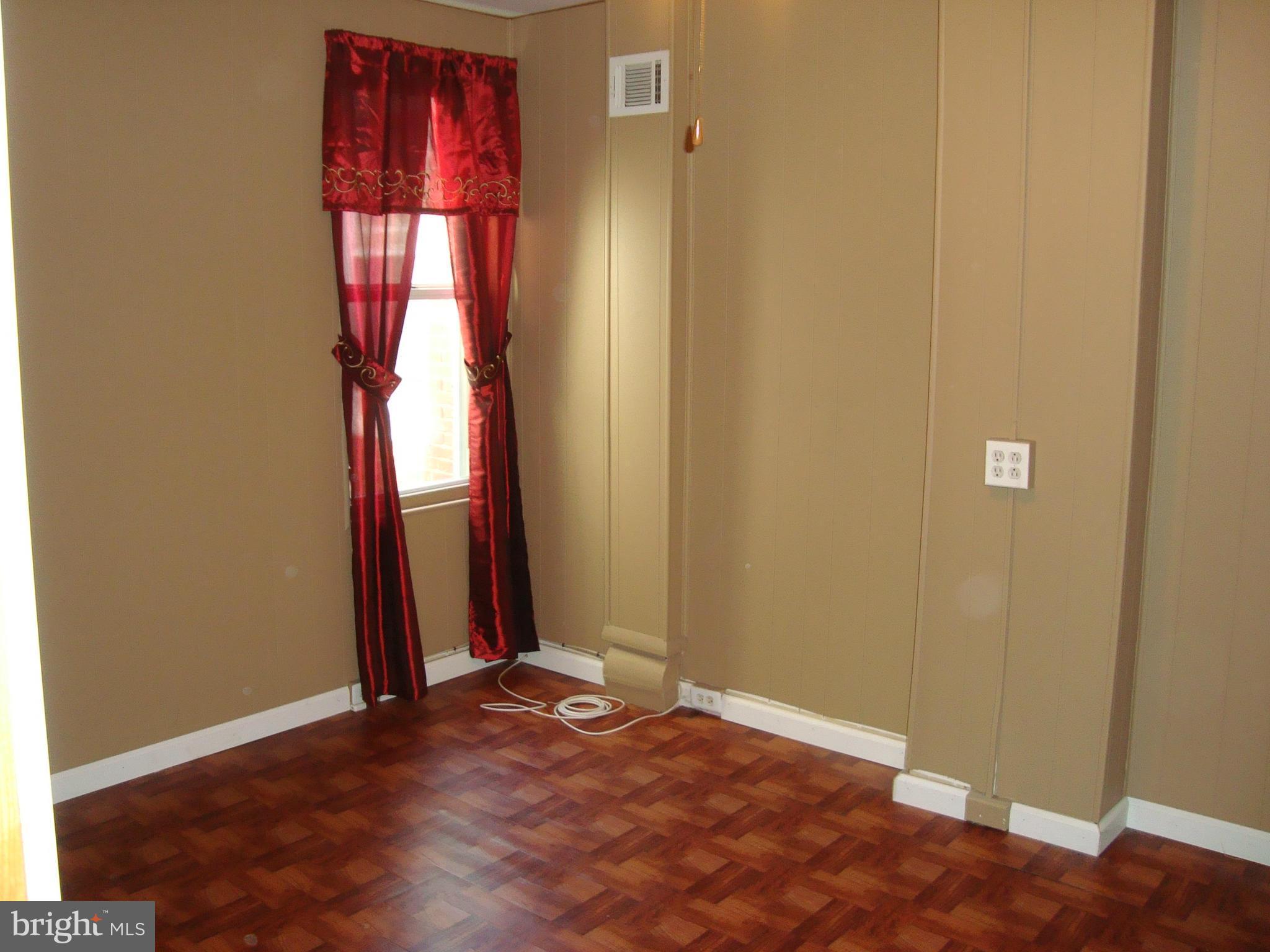 3543 Roland Avenue Baltimore, MD 21211 - Photo 20 of 22 Bedroom
