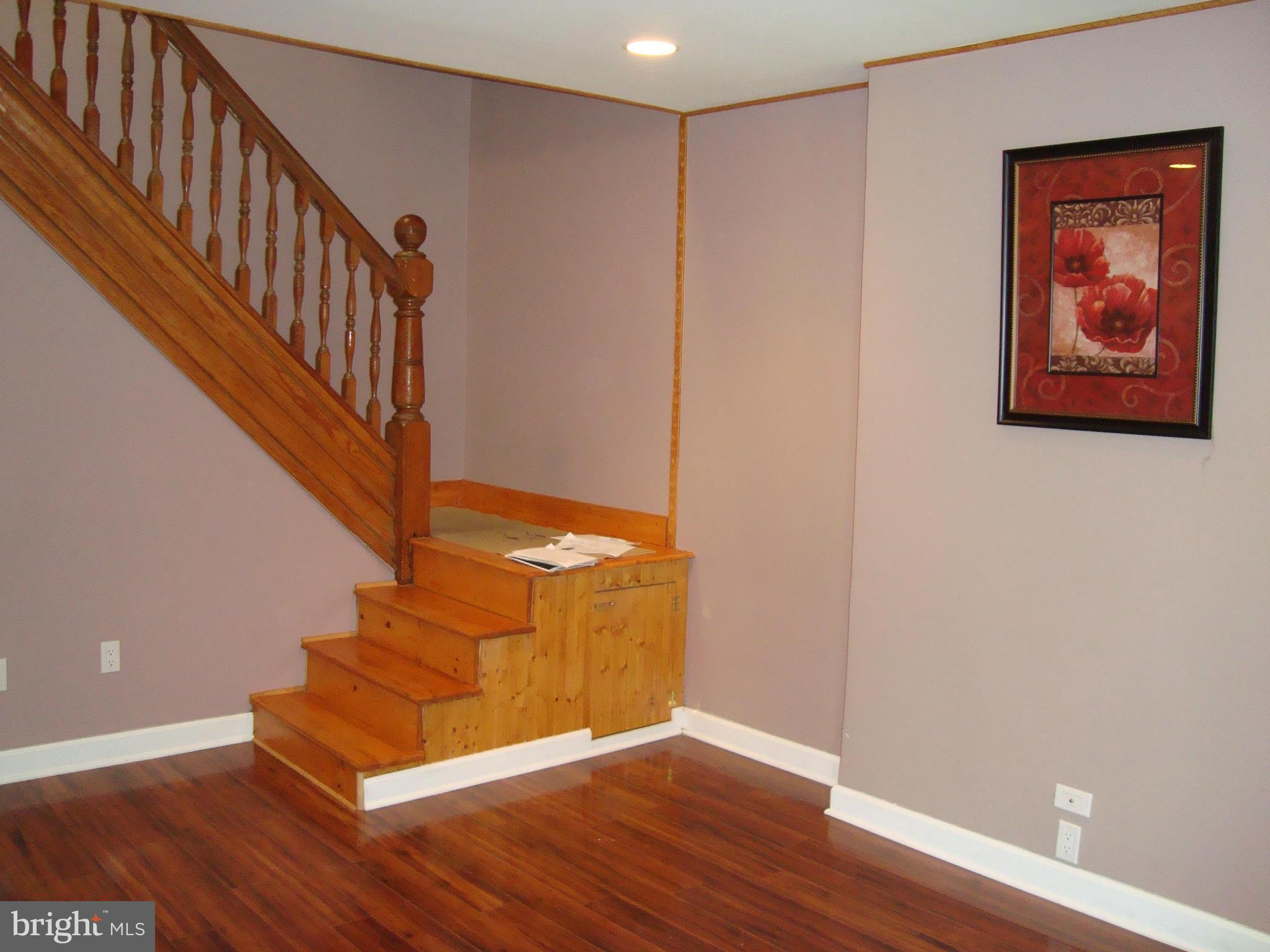 3543 Roland Avenue Baltimore, MD 21211 - Photo 6 of 22 Interior (General)