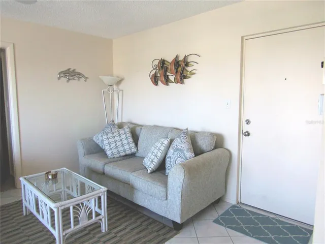 $4,500 | 1255 Tarpon Center Drive, Unit 510, Venice, FL 34285