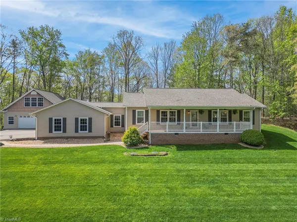 $474,900 | 494 Dogwood Lane, North Wilkesboro, NC 28659