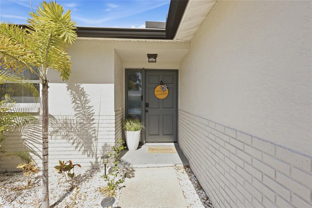 12966 115th Street Largo, FL 33778 - Photo 4 of 34