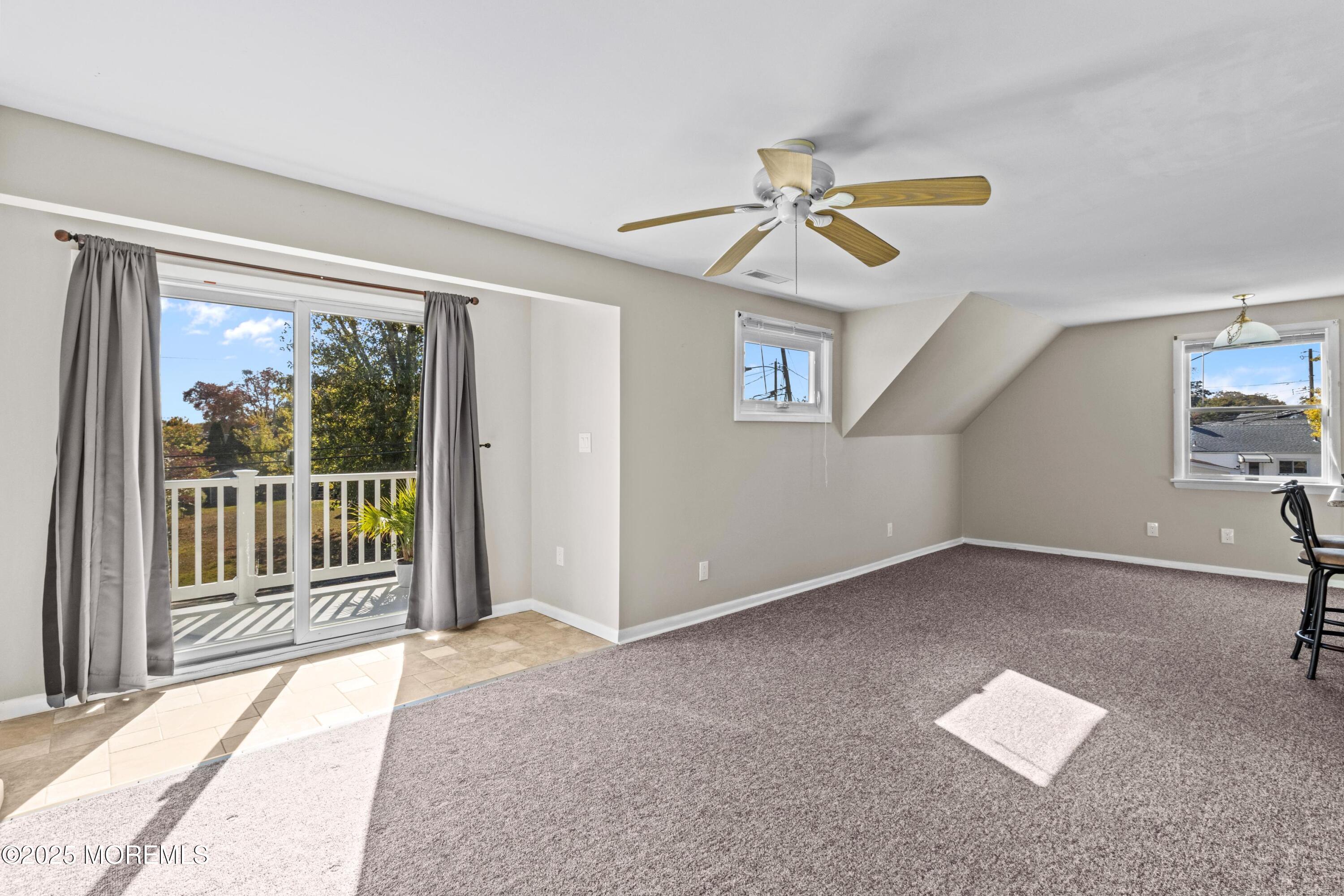 633 North Manetta Drive Point Pleasant, NJ 08742 - Photo 3 of 28 a view of entryway