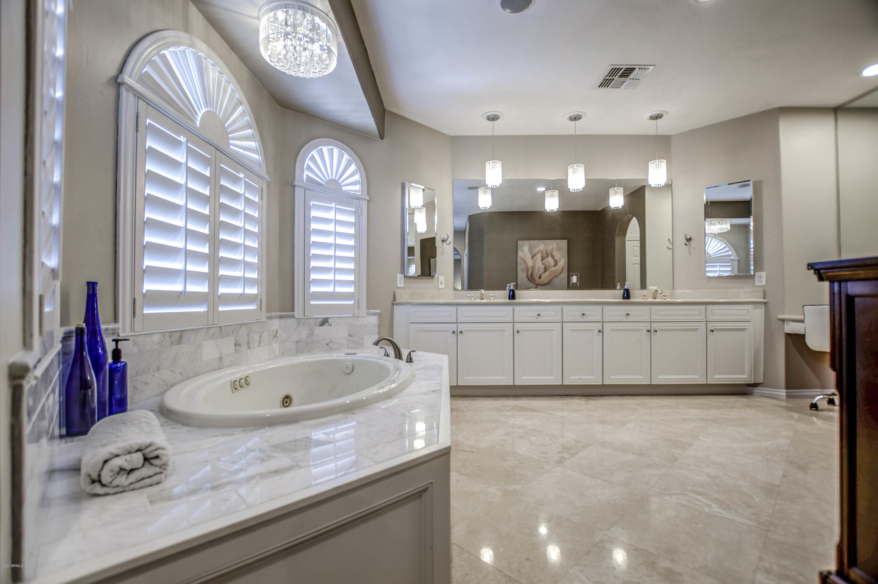 4629 East Desperado Road Gilbert, AZ 85297 - Photo 40 of 59 MASTER BATH 1