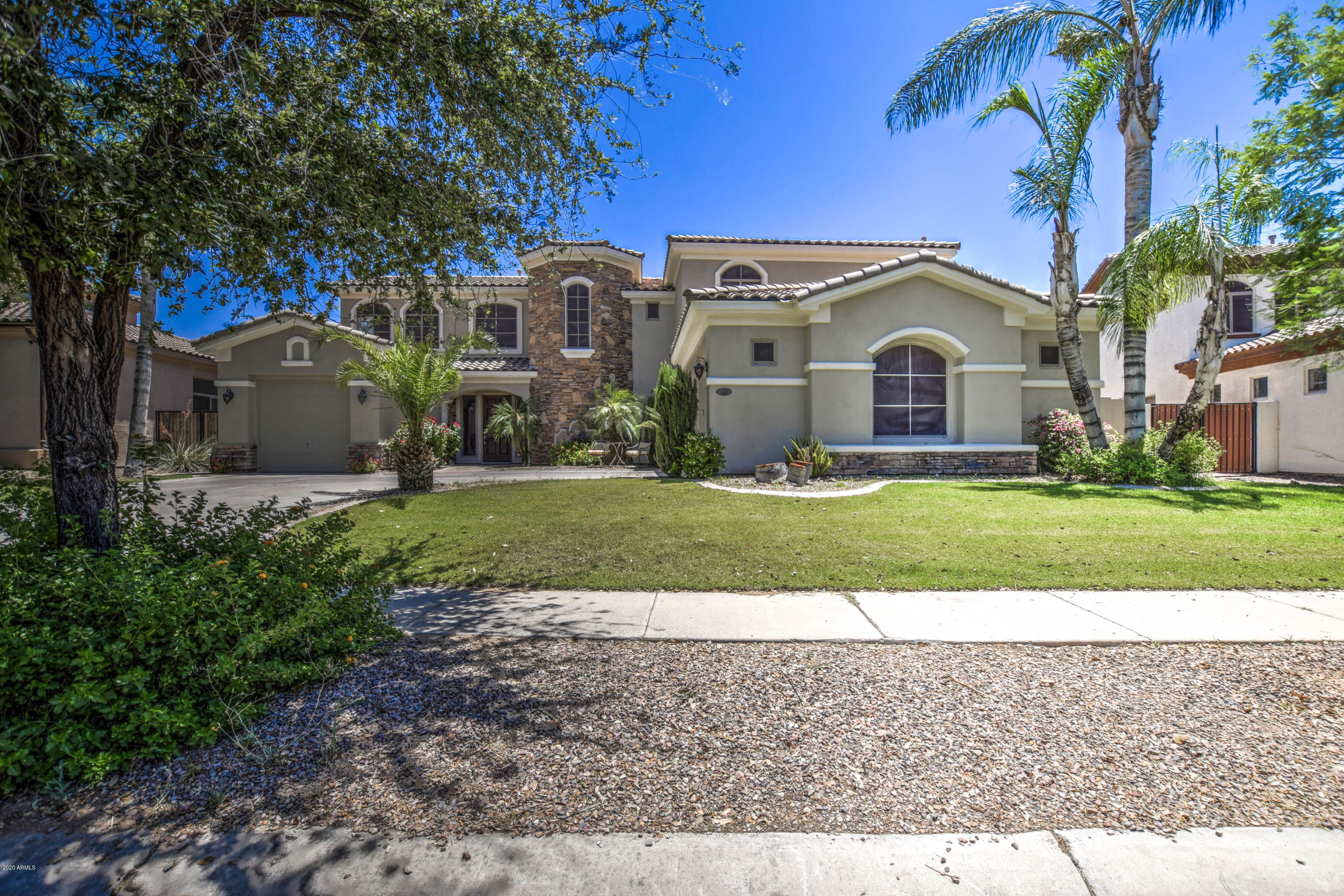 4629 East Desperado Road Gilbert, AZ 85297 - Photo 5 of 59 FRONT 5