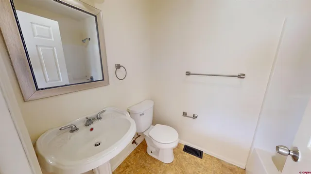 $499,900 | 13687 Ragged Mountain Drive, Paonia, CO 81428