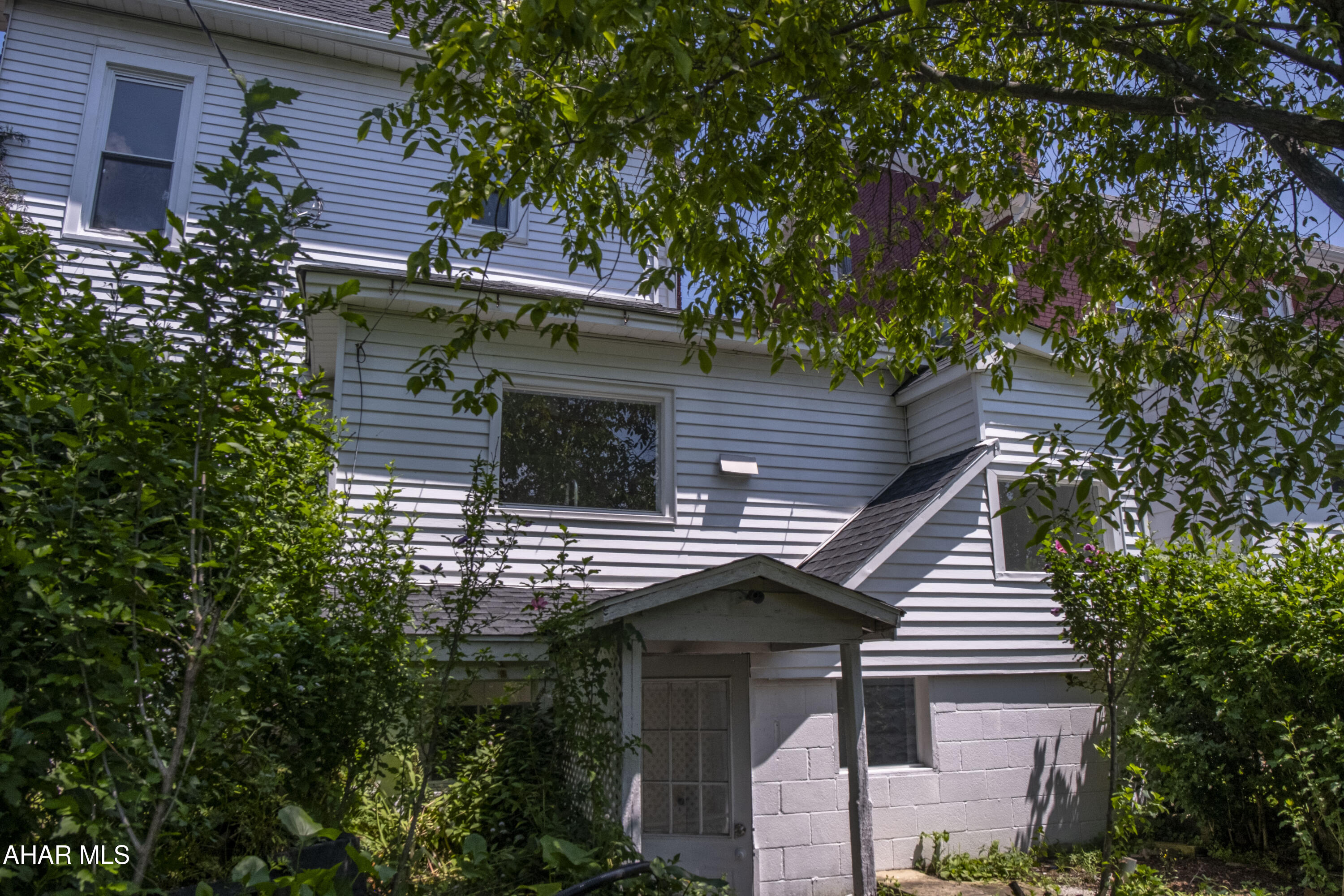 304 Poplar Street Roaring Spring, PA 16673 - Photo 28 of 31