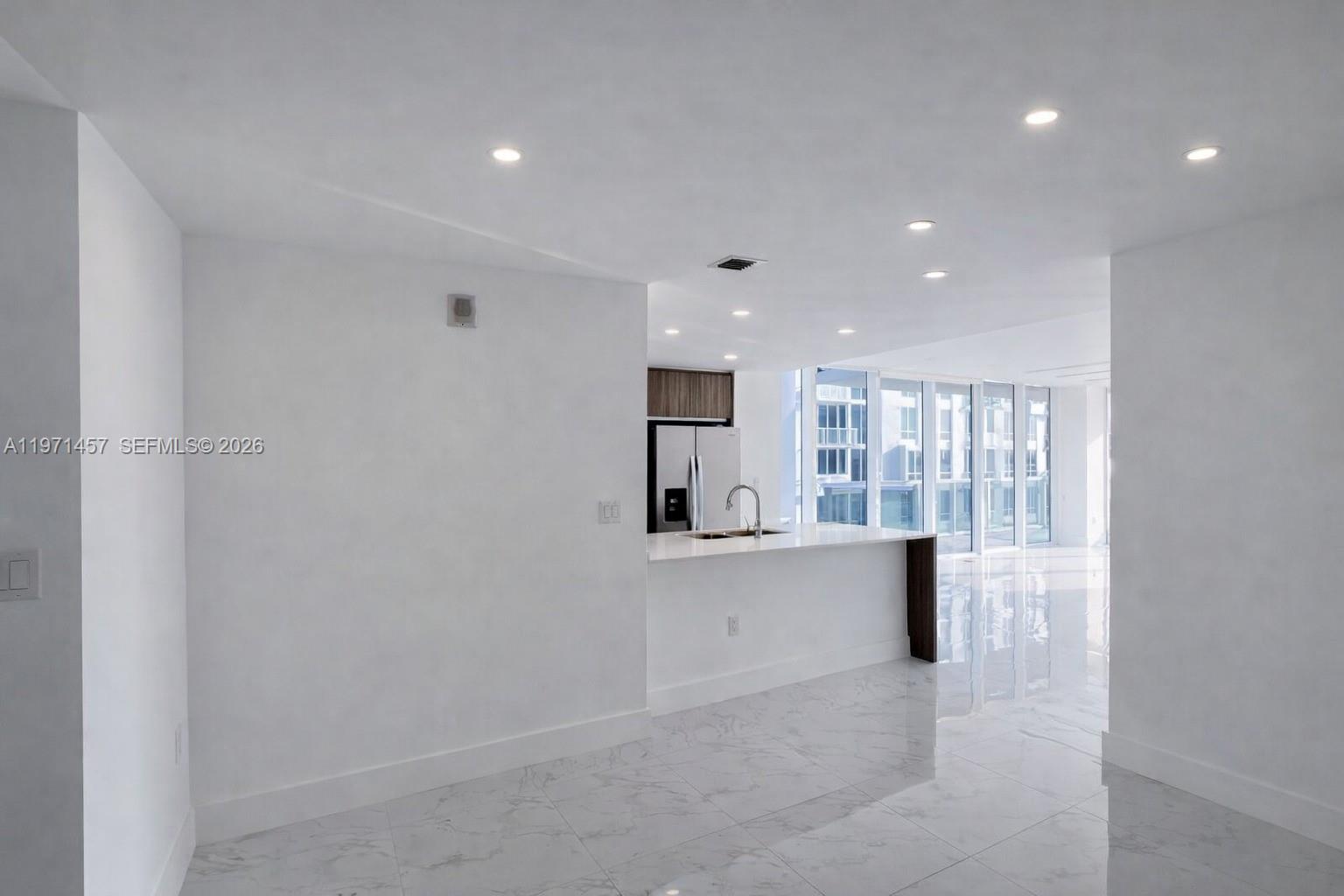 600 Northeast 27th Street, Unit 1001 Miami, FL 33137 - Photo 4 of 24