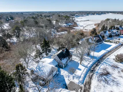 $1,050,000 | 7 Pinefield Lane, South Dennis, MA 02660