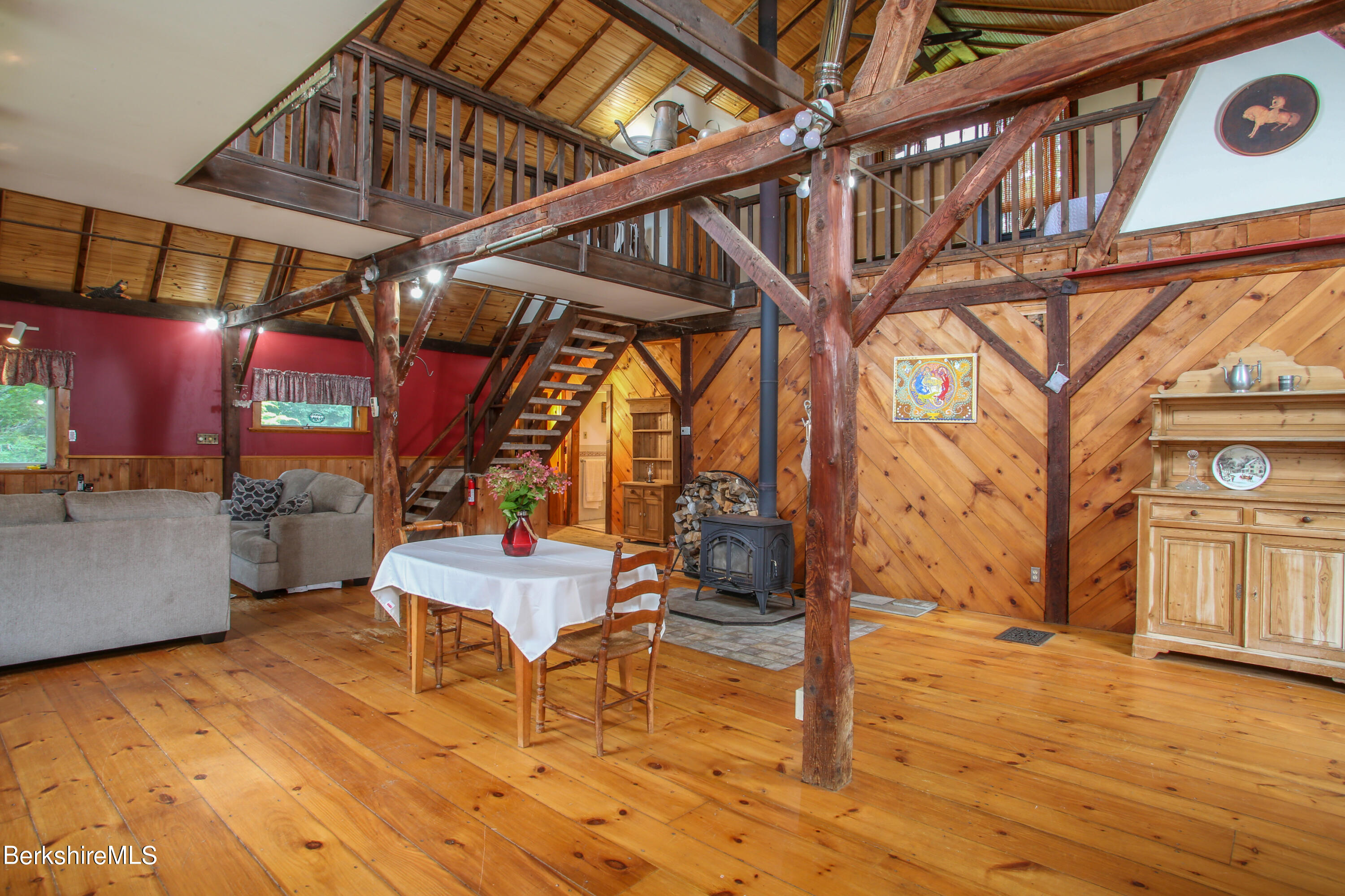 14 S Road Heath, MA 01346 - Photo 7 of 36