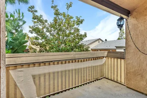 $460,000 | 8620 Via Mallorca, Unit H, La Jolla, CA 92037