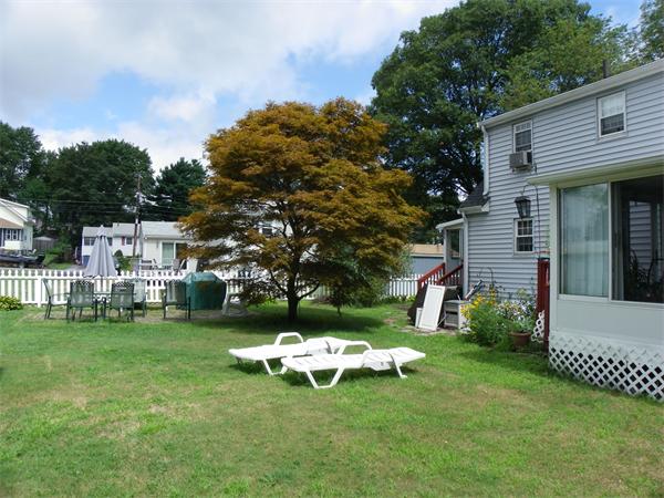 20 Ferncroft Road Braintree, MA 02184 - Photo 7 of 10 Gallery Image 7