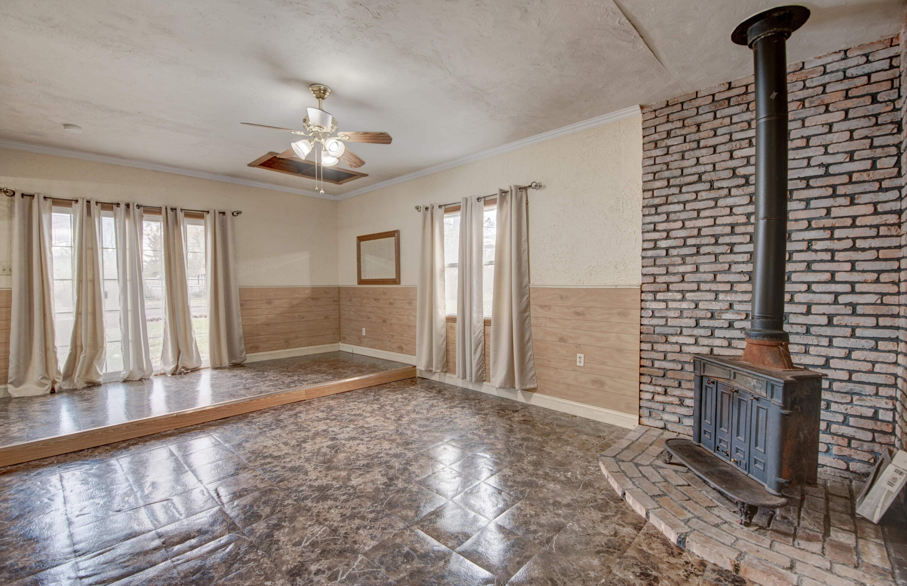754 Governor Road Valparaiso, IN 46385 - Photo 12 of 33 3000x1939
