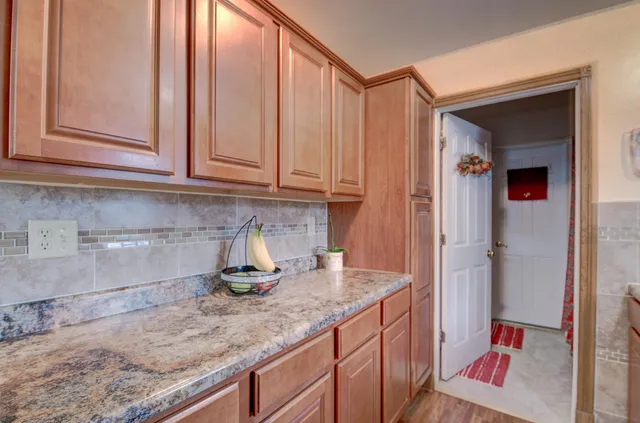 $245,900 | 754 Governor Road, Valparaiso, IN 46385