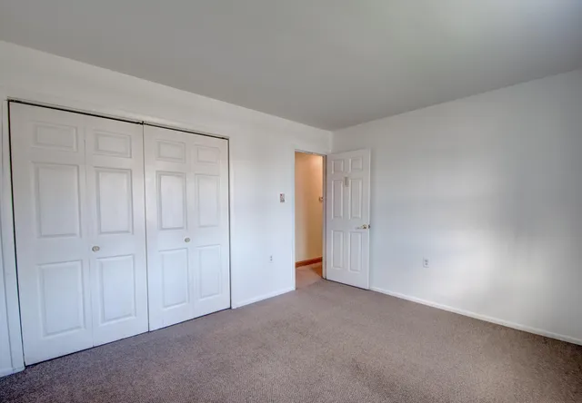 $245,900 | 754 Governor Road, Valparaiso, IN 46385